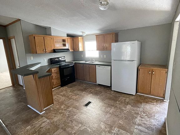 2nd image of 172 Wildflower Ln