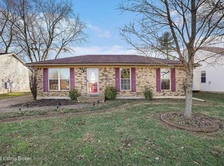 7300 Chestnut Tree Ln, Louisville, KY 40291