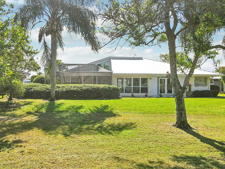 13760 Sand Crane Dr — Photo 31