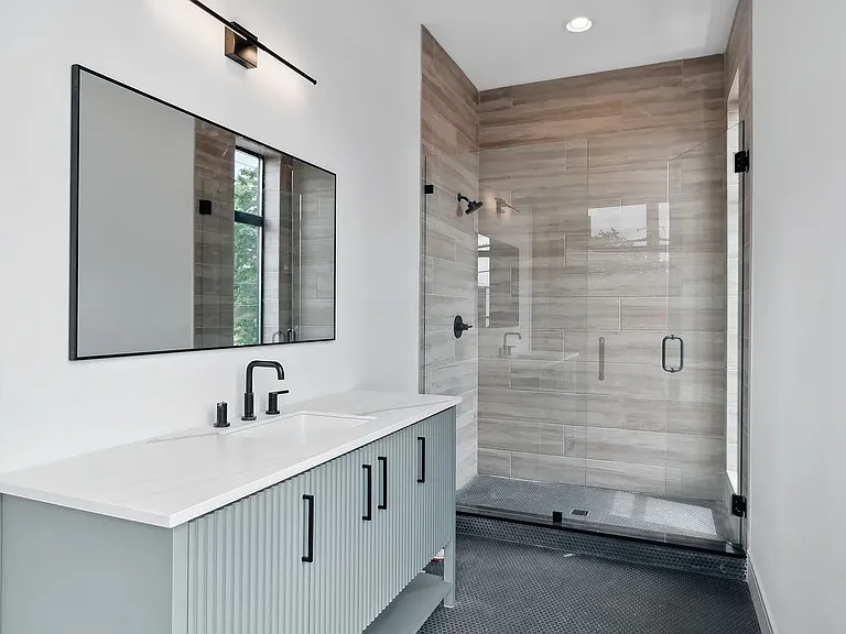 1103 Forest Ave #E — Photo 16