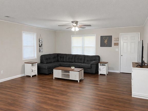 5th image of 78 Lakeview Dr