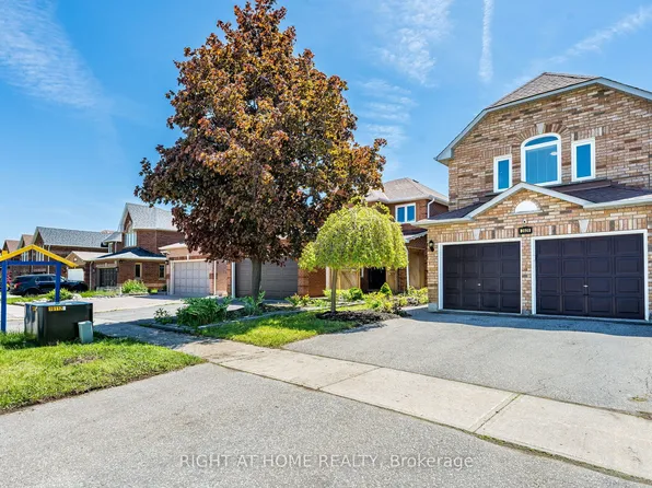 3928 Hazelridge Rd, Mississauga, ON L5N 6Z4