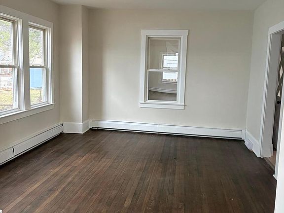 5th image of 33 Johnson St