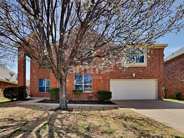 2319 Merlin Dr, Grand Prairie, TX 75052