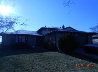4435 Lindenwood Dr, Matteson, IL 60443