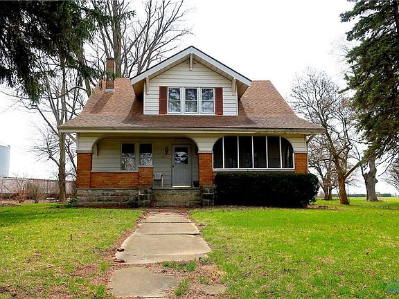 2nd image of 20645 Taylor St