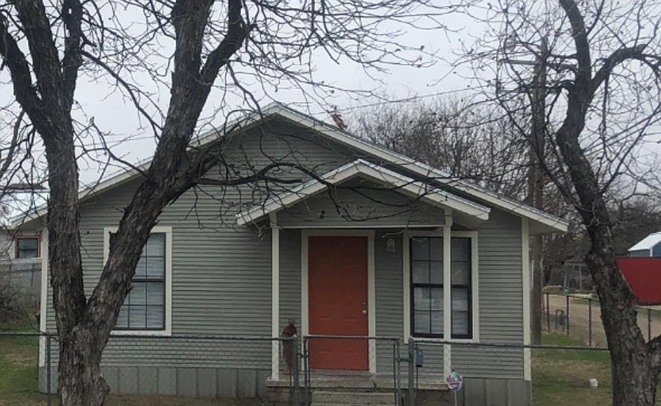 1st image of 20 N Emerson St