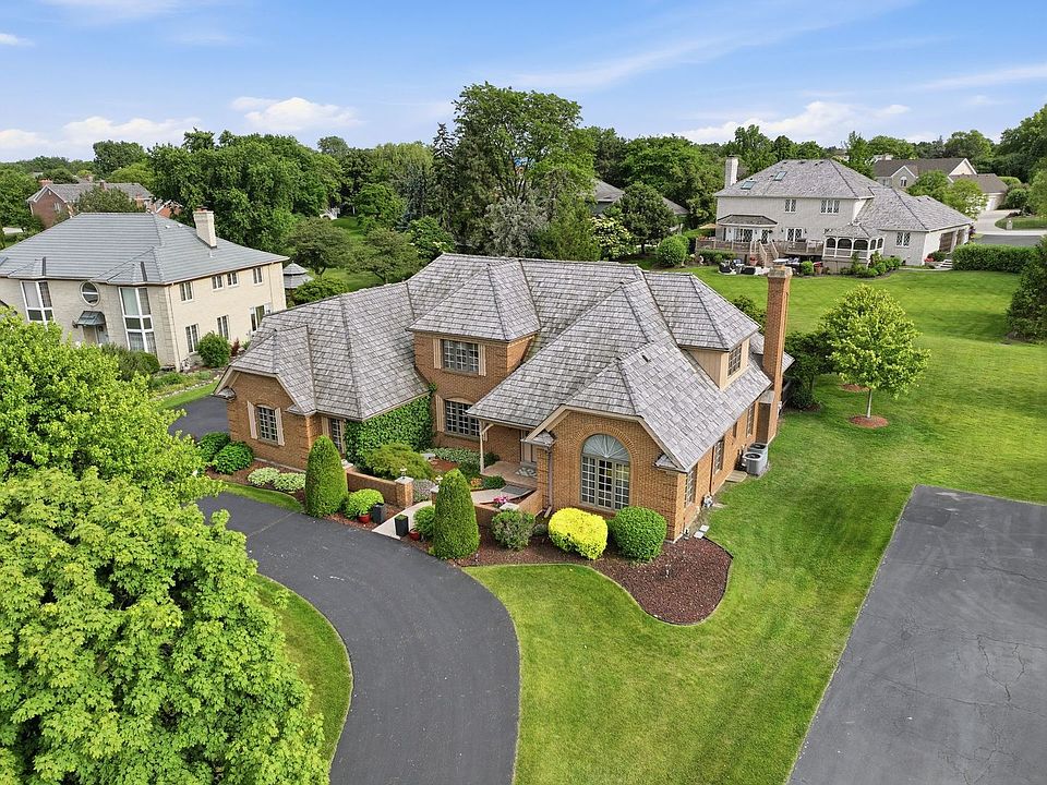 1st image of 313 Trinity Ln