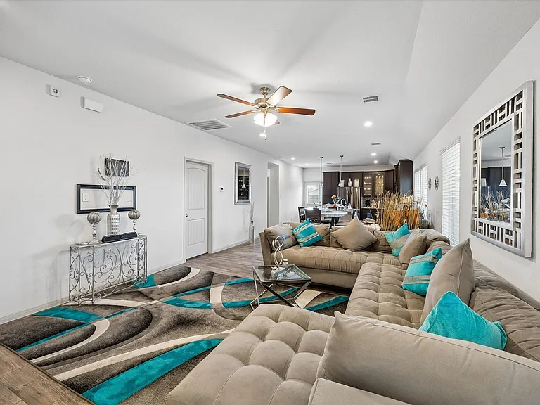 7931 Tuscan Cypress Dr — Photo 4