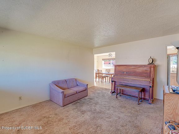 4th image of 3902 Sierra Vista Dr