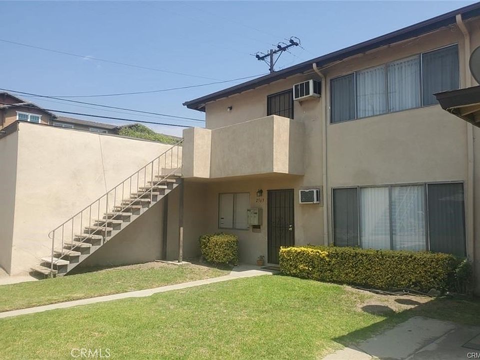 2nd image of 2567 Hayes Dr