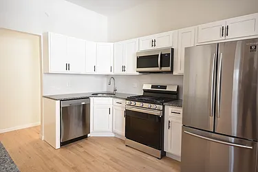 Rented by Green Line Realty