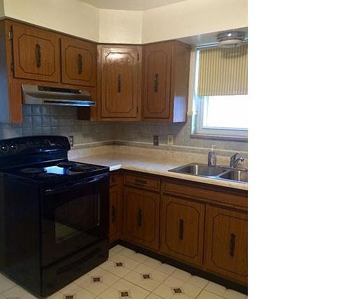 4th image of 4609 Fendler Ct