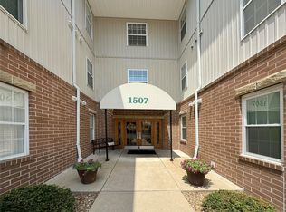 1507 S Old Highway 94 APT 408, Saint Charles, MO 63303