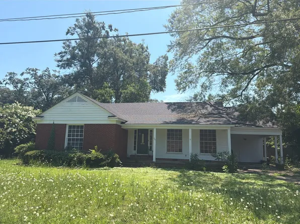 720 Crockett Ave, Greenwood, MS 38930