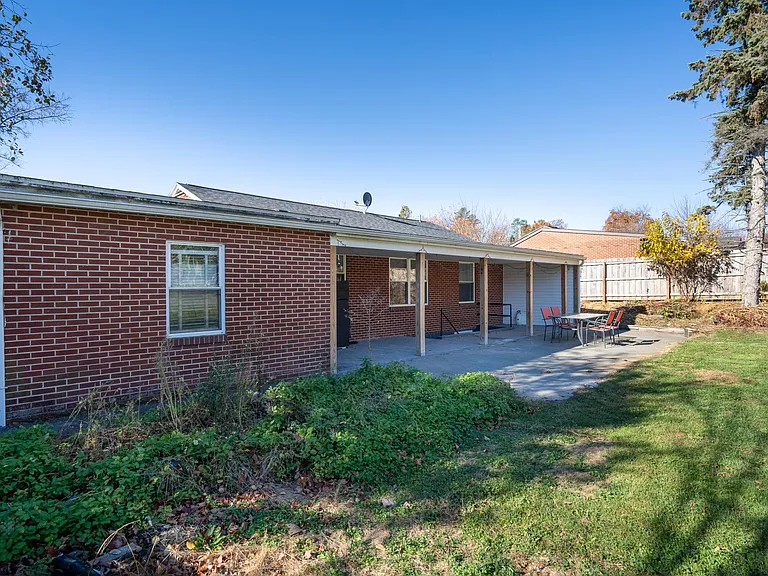 1315 N Atherton St — Photo 28