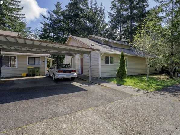 1320 Spruce St, Florence, OR 97439