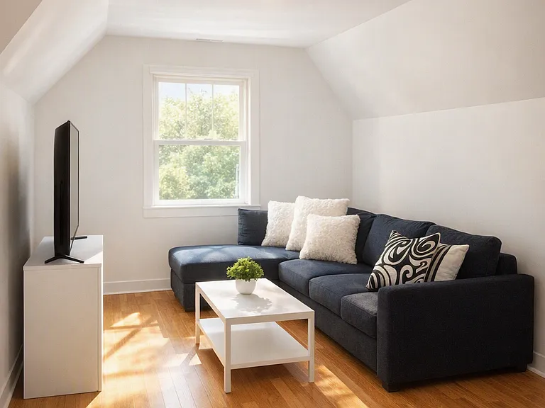 305 Milbank Ave #3 — Photo 3