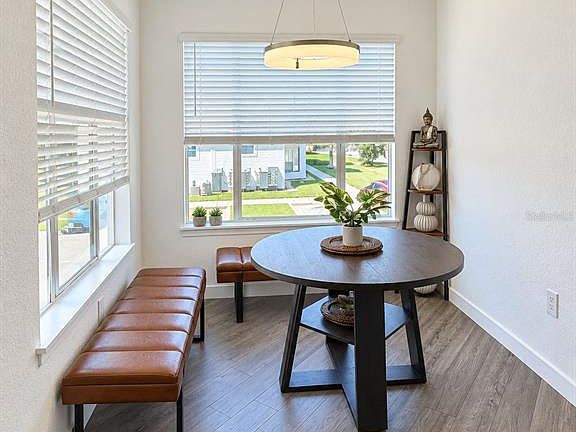 5th image of 2203 KEY WEST COURT #422