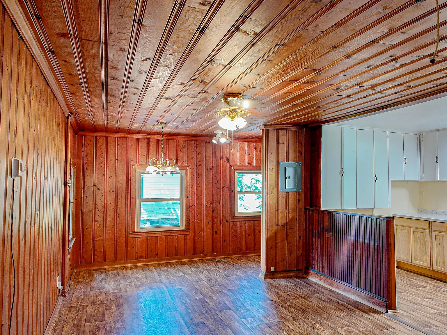 2 bed, 1.0 bath, 1256 sqft, $900 — Photo 3