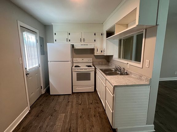 4th image of 2101 Montclair Ave #3