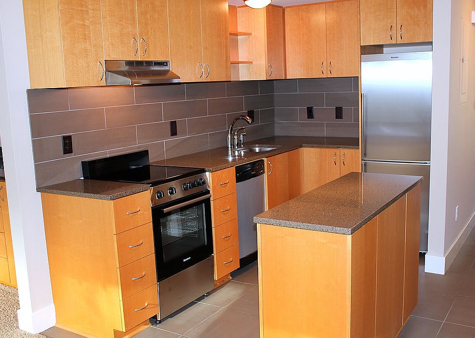 2nd image of 668 McVey Ave #43