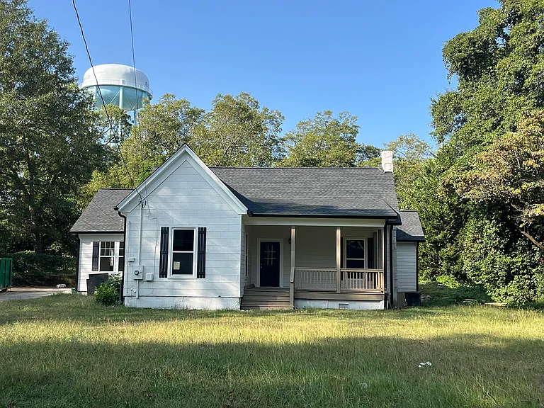 203 Covington St — Photo 1