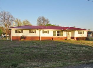 303 S Susan Ave, Wagoner, OK 74467