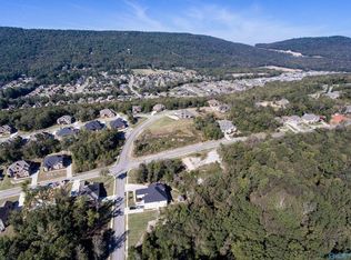 1 Ridge Crest Rd SE, Owens Cross Roads, AL 35763