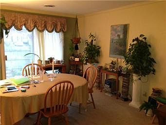 5th image of 8602 Greenbrier Dr