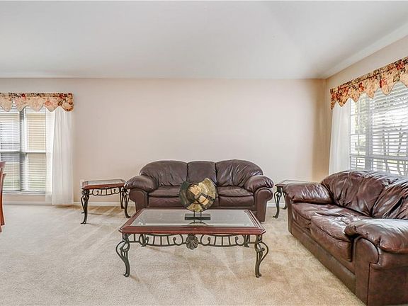 4th image of 5907 Lawrin Ct