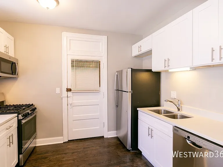 3535 N Troy St #2 — Photo 2
