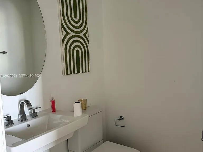 185 SW 7th St #3209 — Photo 52