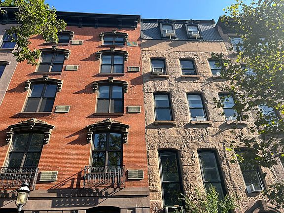 2nd image of 451 W 22nd St