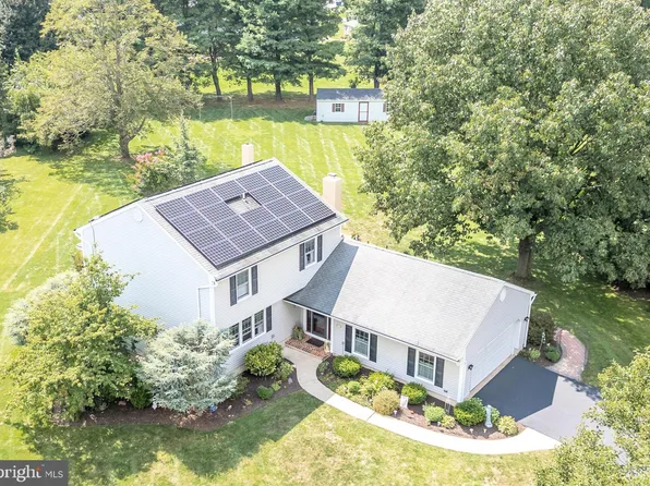 11 Main Lin Dr, Coatesville, PA 19320