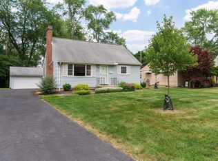 2470 Cranford Rd, Columbus, OH 43221