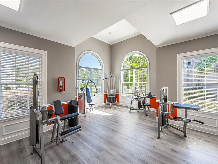 Southern Pecan Cir — Photo 13
