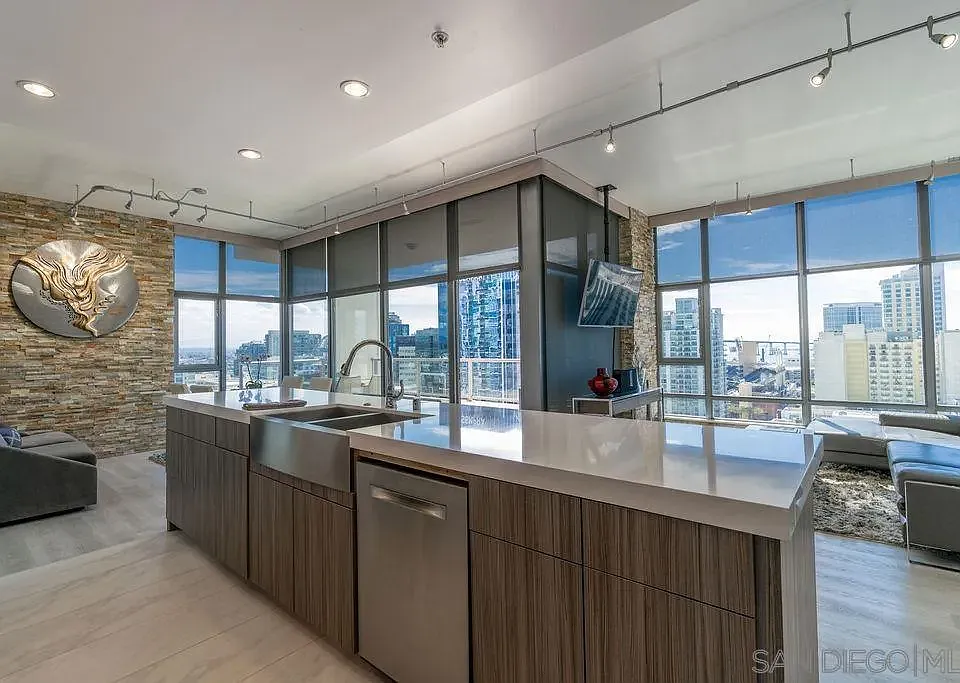 575 6th Ave #1603