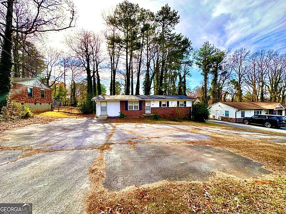 2nd image of 446 Windy Hill Rd SE