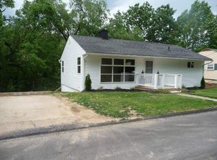 1513 Byng Dr, South Charleston, WV 25303