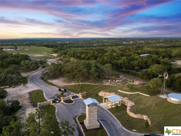 108 Flying, Johnson City, TX 78636