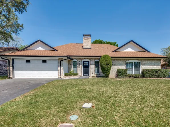 9904 Ivy Leaf Ln, Fort Worth, TX 76108