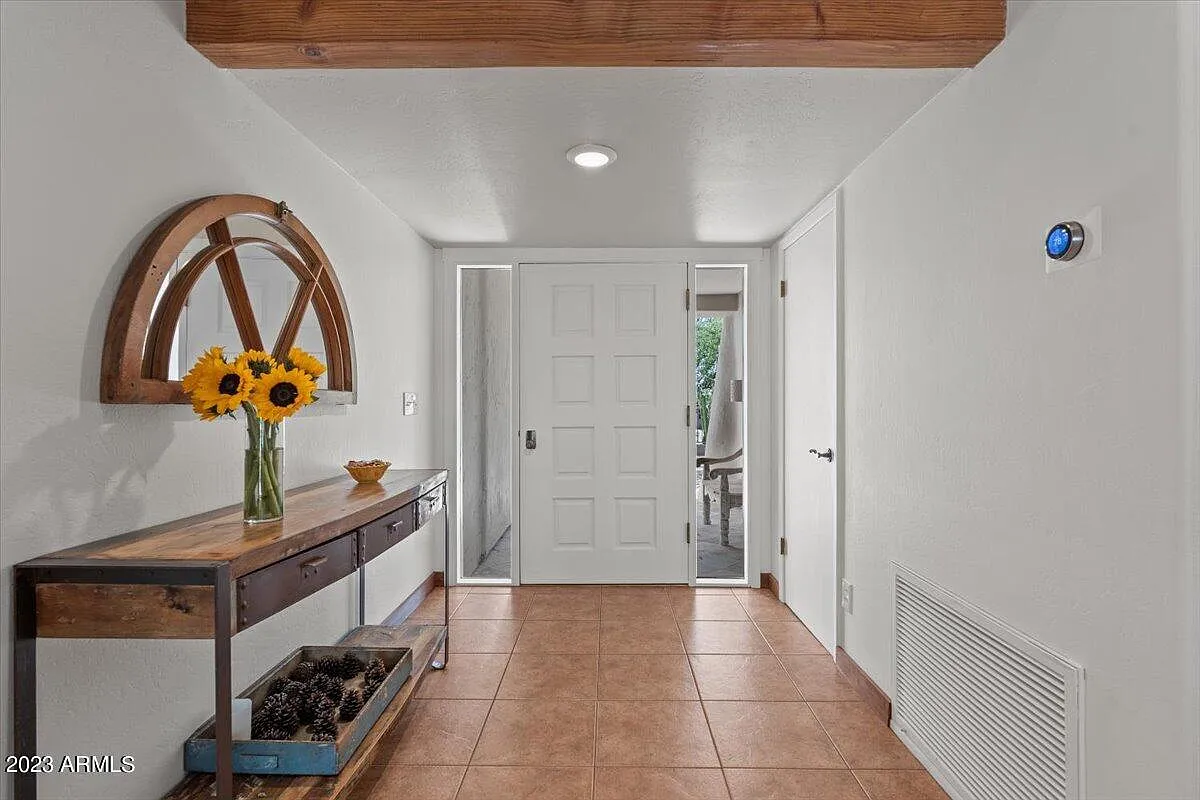 4 bed, 3.0 bath, 2540 sqft, $7,500 — Photo 4