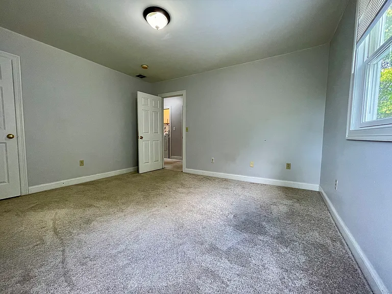 70 Grimes Rd — Photo 21