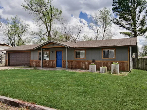 610 SE 10th St, Bentonville, AR 72712