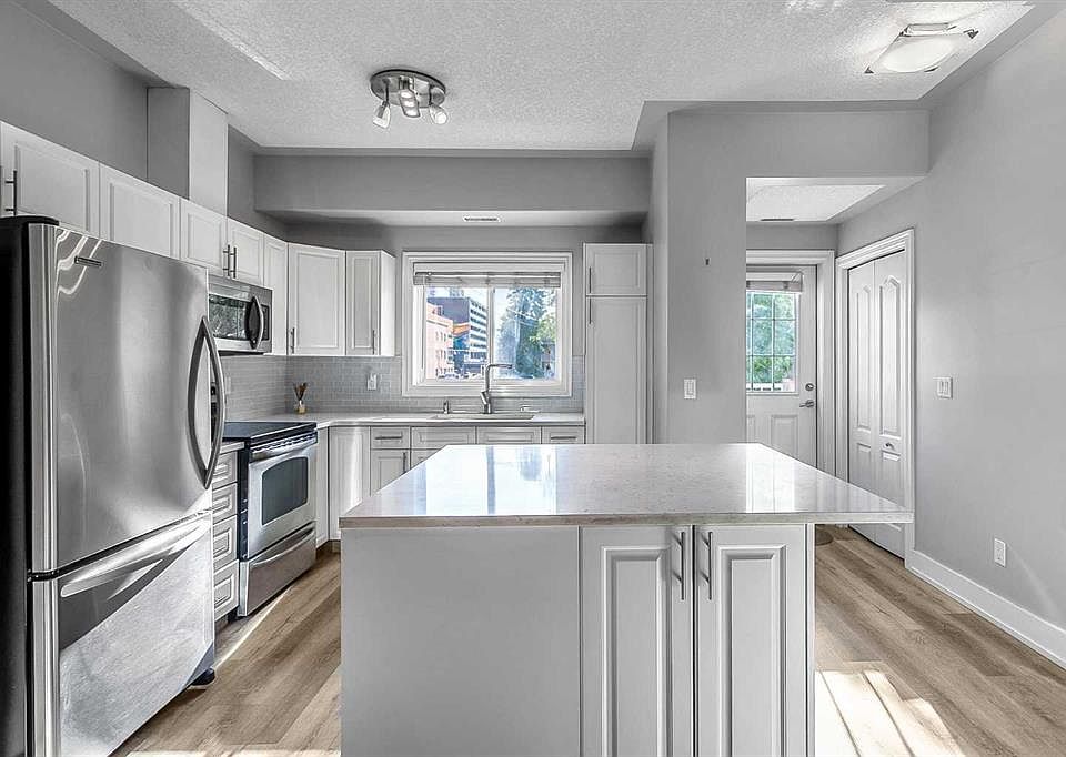 1st image of 1720 W 11th St SW #2