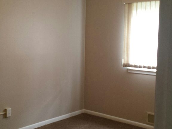 4th image of 31624 Pagels Dr