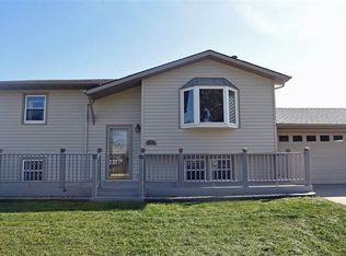 533 Bluebird Dr, Box Elder, SD 57719