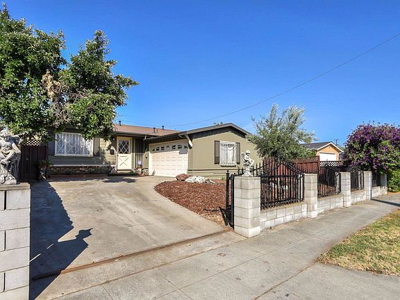 2nd image of 2147 Orlando Dr