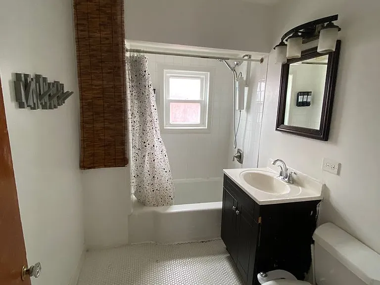 2625 N Central Park Ave — Photo 14